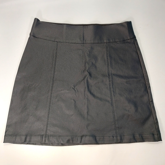 Maurices Black Pleather A-line Mini Skirt, Size 10 - Picture 1 of 9